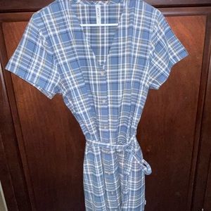 RVCA plaid buttonup dress. With pockets and ties.